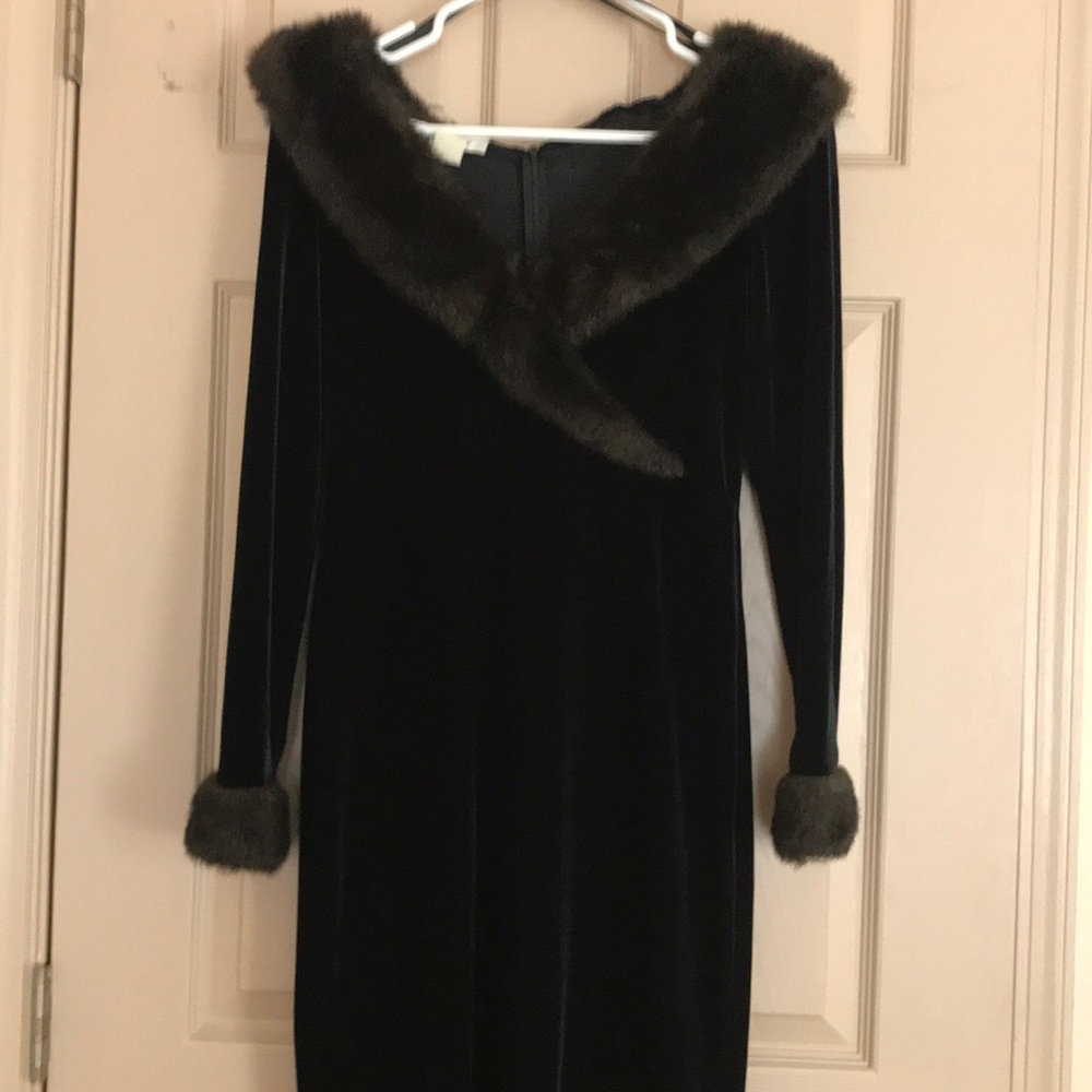Vintage black velvet with faux fur